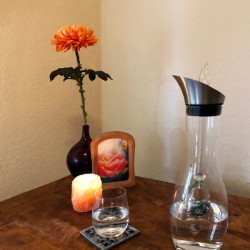 nehmen-Sie-etwas-zu-trinken-um-anzukommen